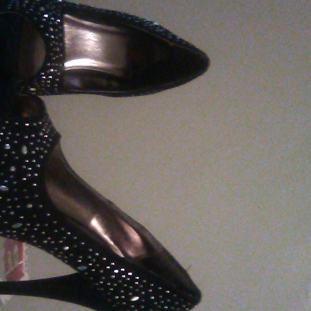 Heel - Picture 1 of 1